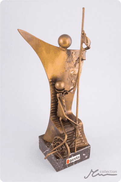 Trophées en métal -  MET029