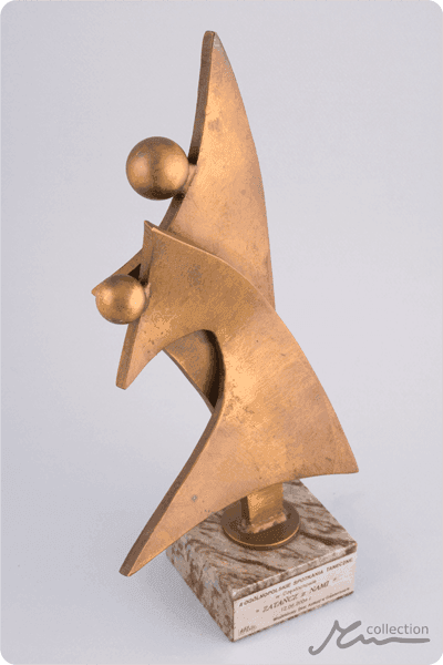 Trophées en métal -  MET052