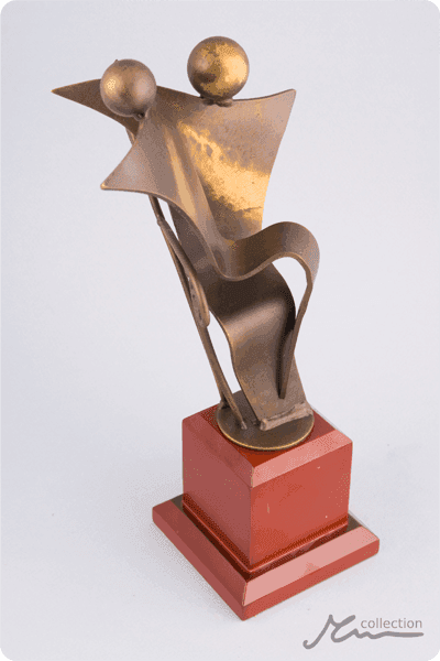 Trophées en métal -  MET056