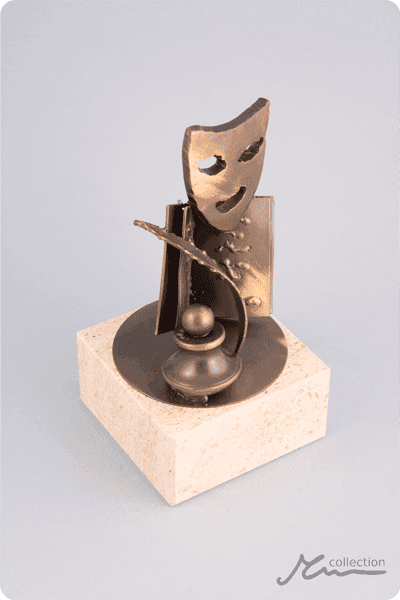 Trophées en métal -  MET059