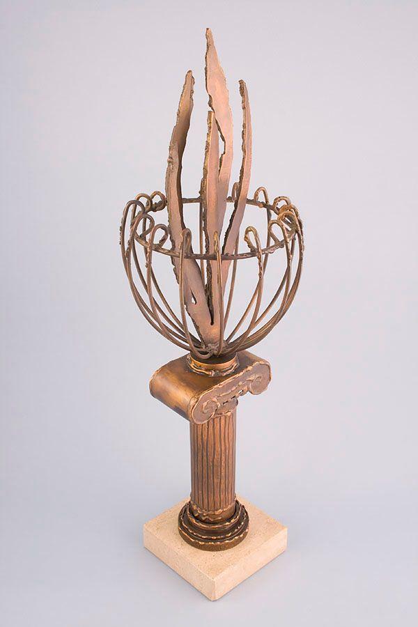 Trophées en métal -  MET006