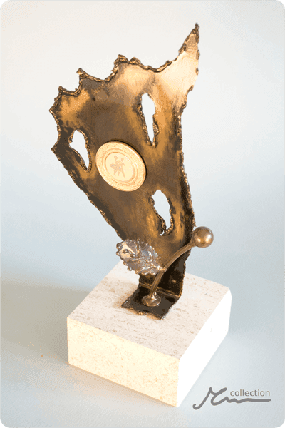 Trophées en métal -  MET095